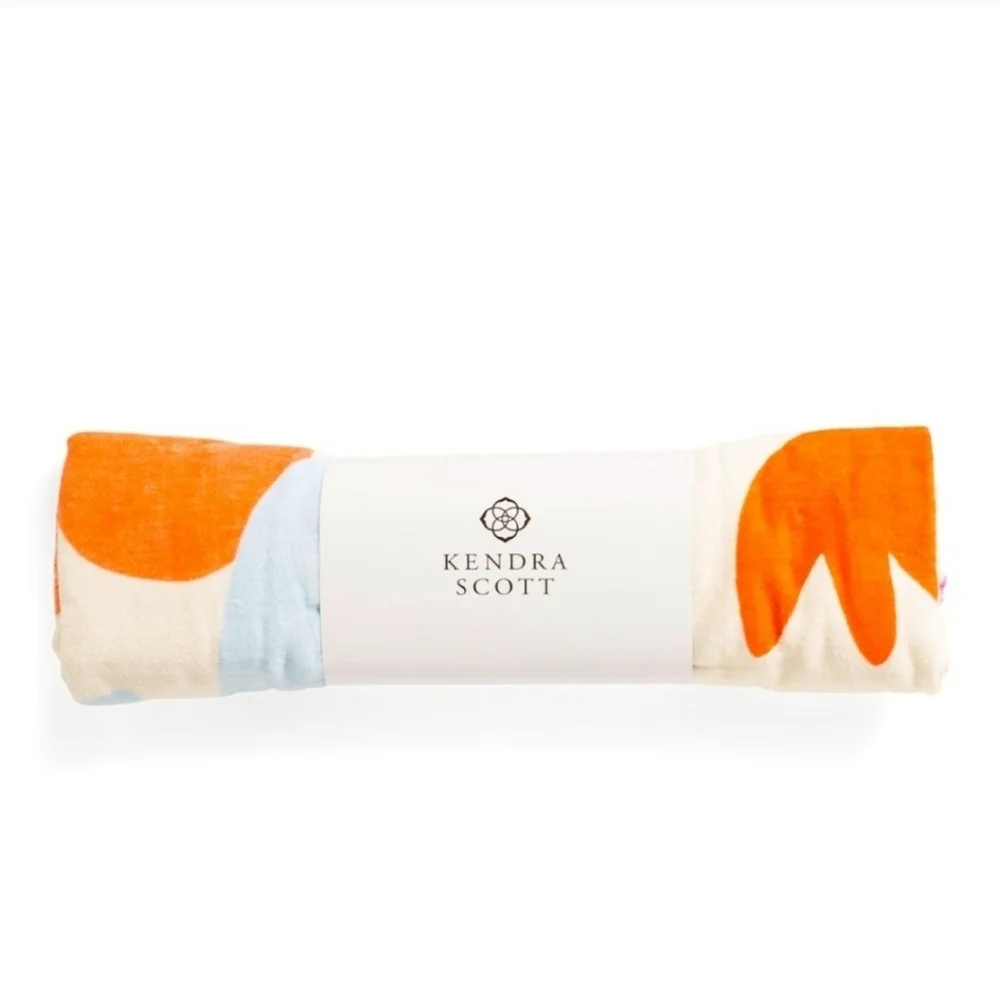 🔹️Kendra Scott🔹️Oversized Beach Towel 35 X 70 Terrazo